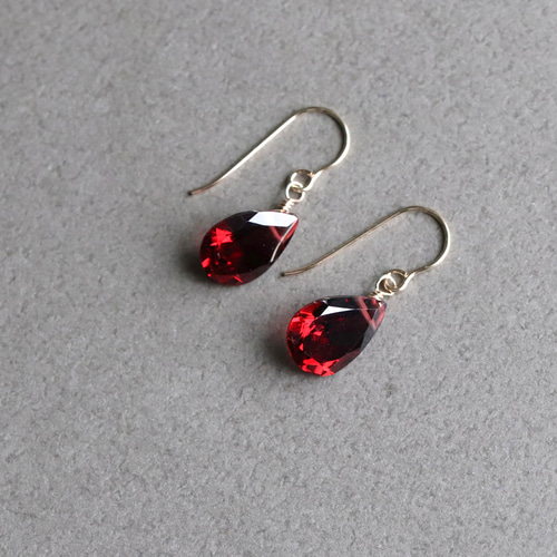 モザンビークガーネット ピアス(イヤリング）天然石 14Kgf 1月誕生石