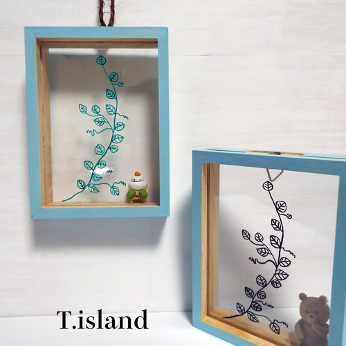 ガラスアート【掘り出し物2026】＊自立・壁掛け両方使えるフレーム付