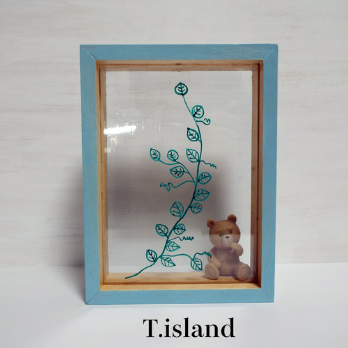 ガラスアート【掘り出し物2026】＊自立・壁掛け両方使えるフレーム付