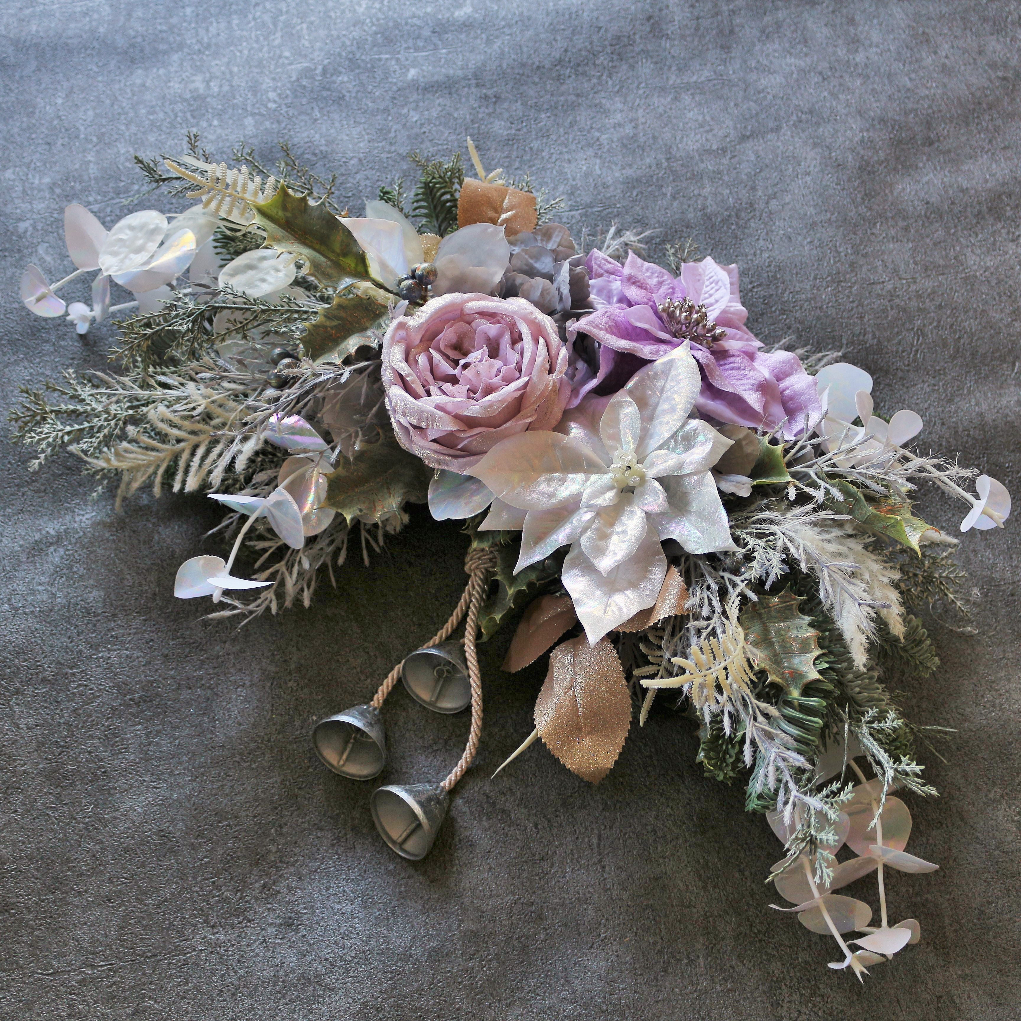 オーロラに煌めくクリスマスの三日月スワッグ☆ベル付き