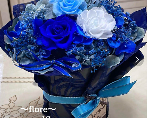 ✨大人気✨ブルーミックスバラプリザアレンジ✨ラッピングのまま飾れ