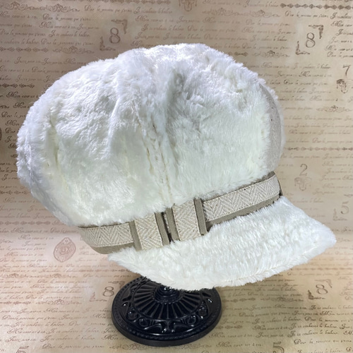 クリーム色のフェイクファー・キャスケット/ベージュのヘリンボーンの