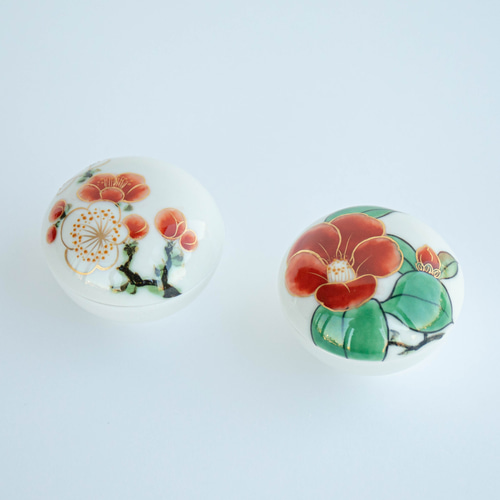 小さな可愛いボンボニエール。紅白梅 ボンボニエール 磁器 その他