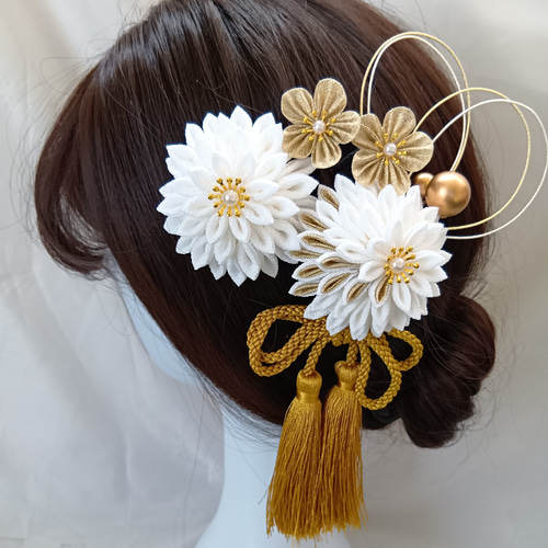 受注製作】成人式 髪飾り つまみ細工 ちりめん 白 金 七五三 卒業式