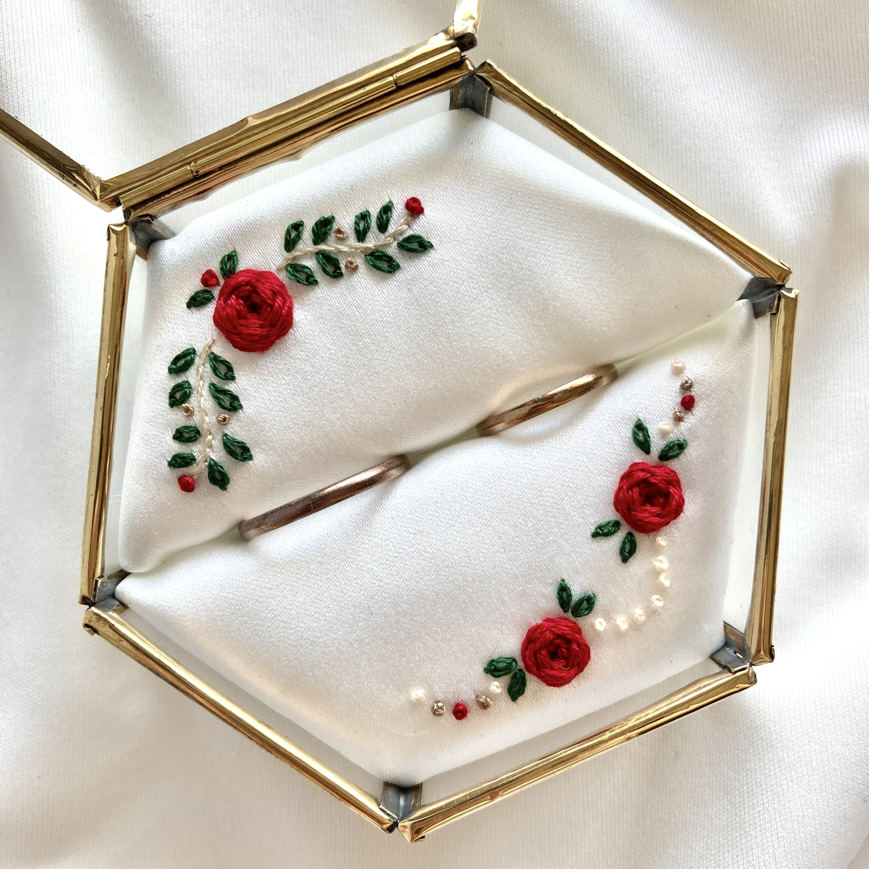 リングピロー№079 ローズガーデン -ルビー-