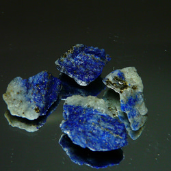 41015-9 【アフガニスタン クランワムンジャン産】 天然