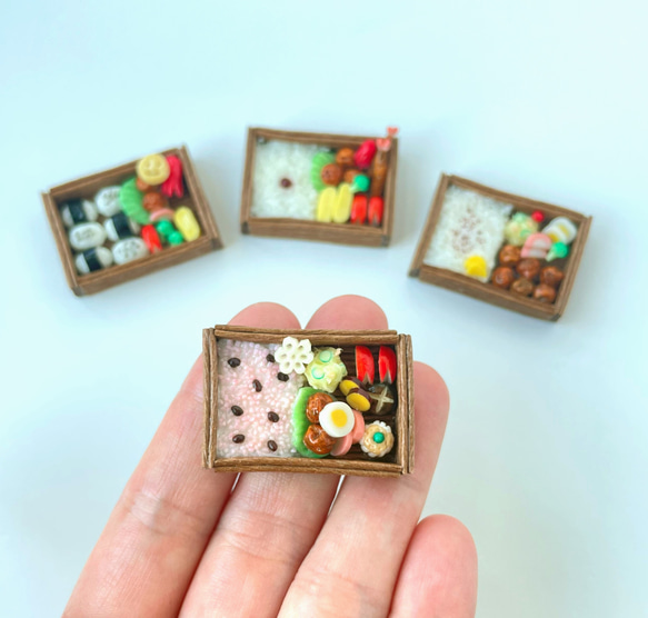 フェリシモ ☆ ご当地グルメ 全国お弁当 ミニチュアマグネット ☆5種セット 小人のお弁当】お赤飯のお弁当 ミニチュアフード マグネット