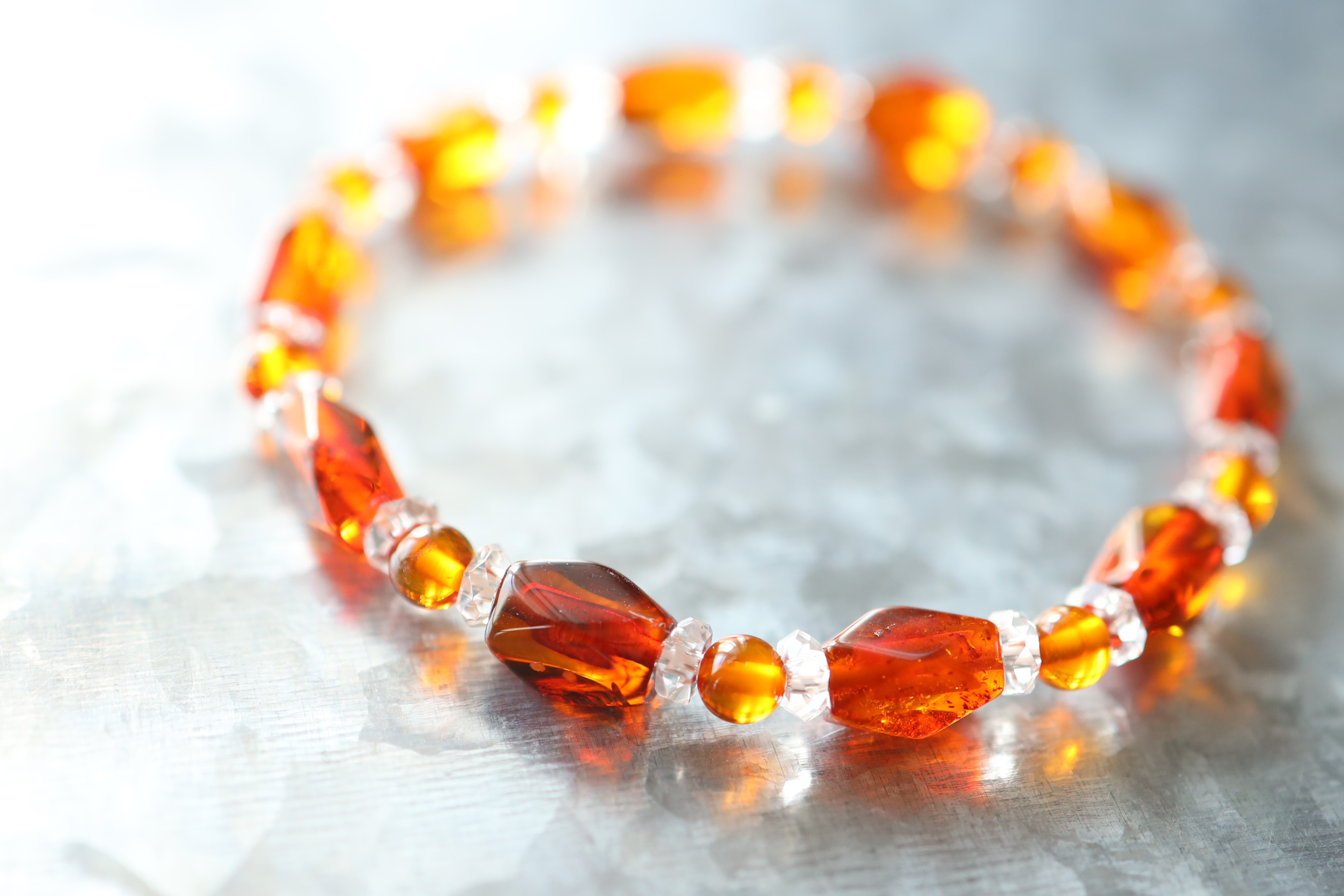 …☆スーパープレミアムブレス☆天然琥珀☆ブランデーアンバー（タンブルカット）約10ミリ＆4.5ミリ☆天然石☆… 12,800円