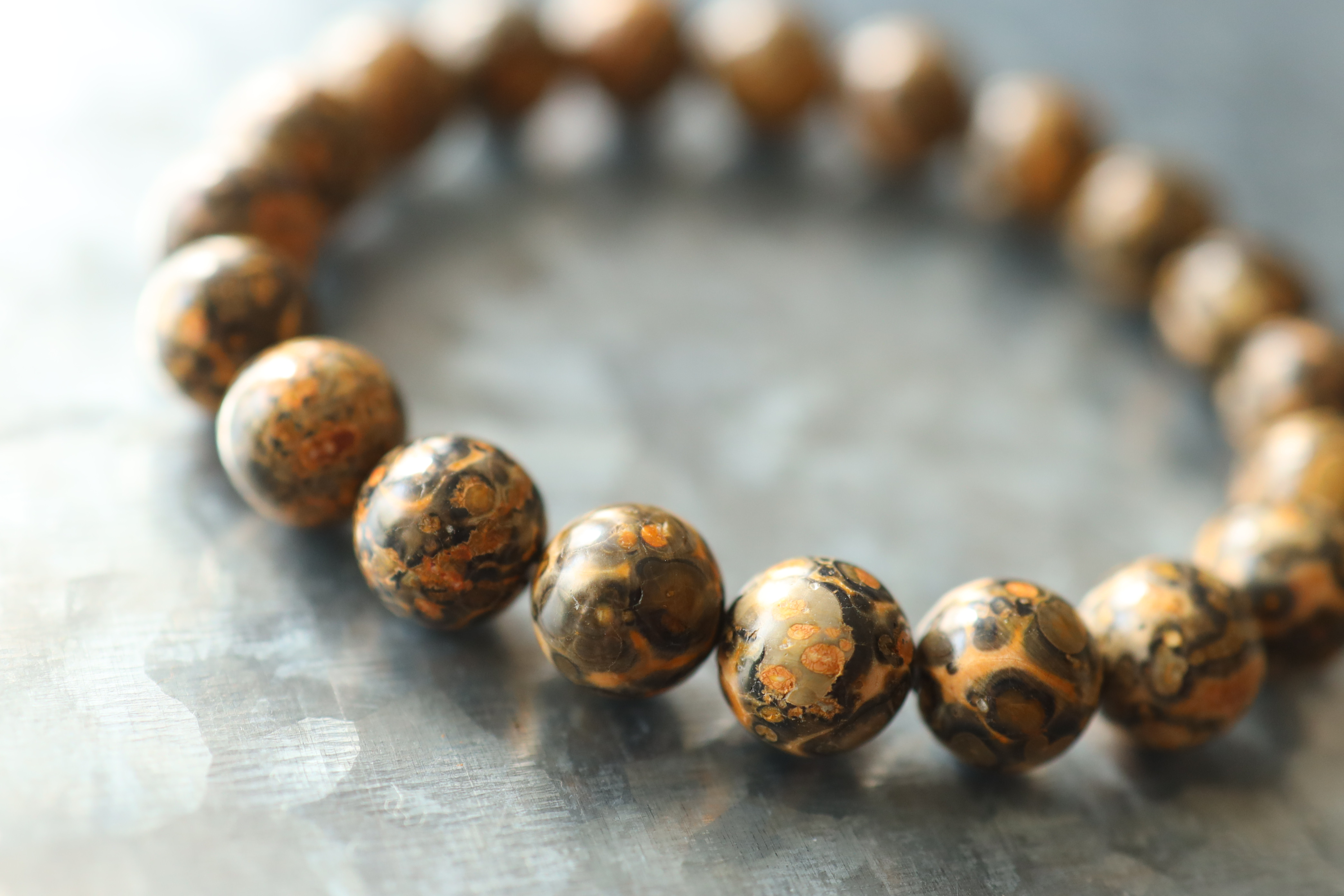 …独創的なヒョウ柄☆…☆レオパードスキンジャスパー：9.5ミリ☆…☆天然石ブレスレット☆…