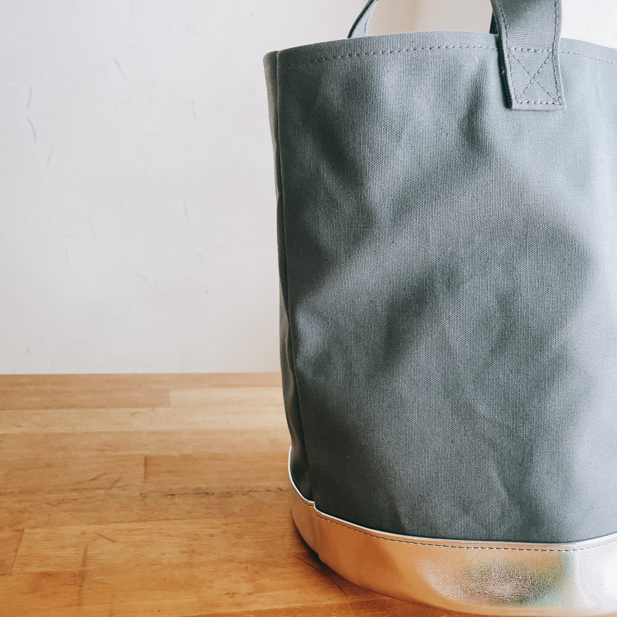 ［L］マルシェカゴのような帆布のバケツトート！ブルーグレー✕シルバー