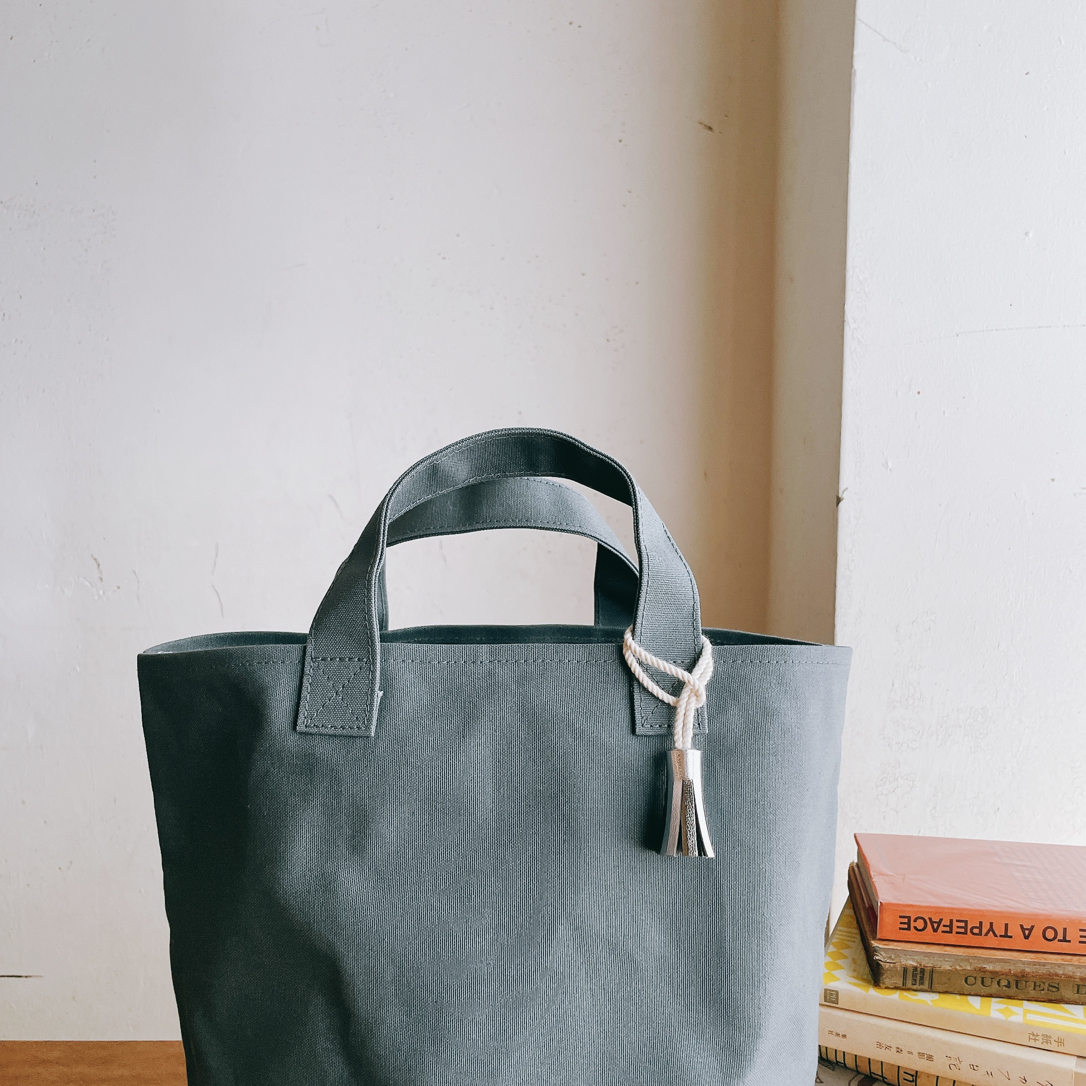 ［L］マルシェカゴのような帆布のバケツトート！ブルーグレー✕シルバー