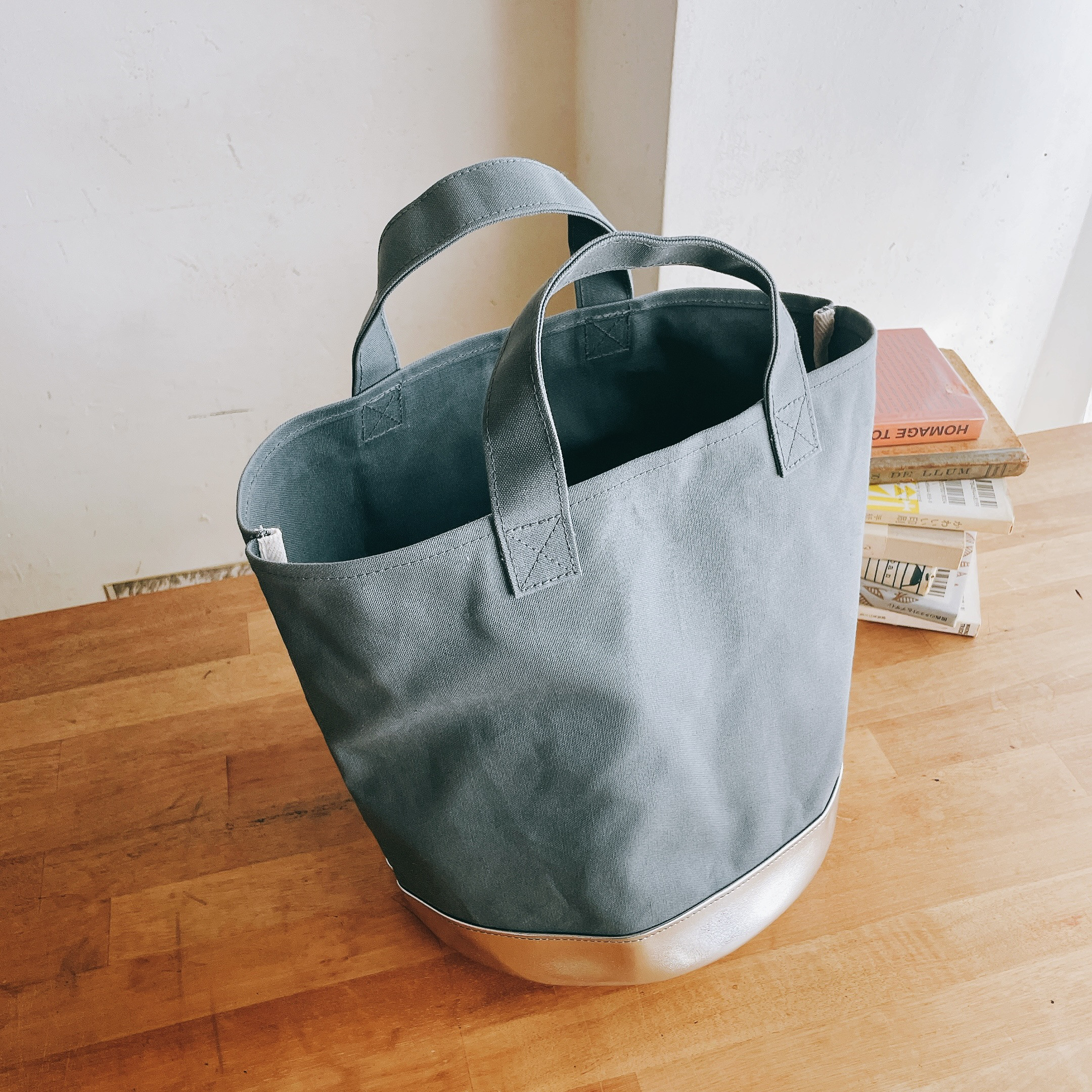 ［L］マルシェカゴのような帆布のバケツトート！ブルーグレー✕シルバー