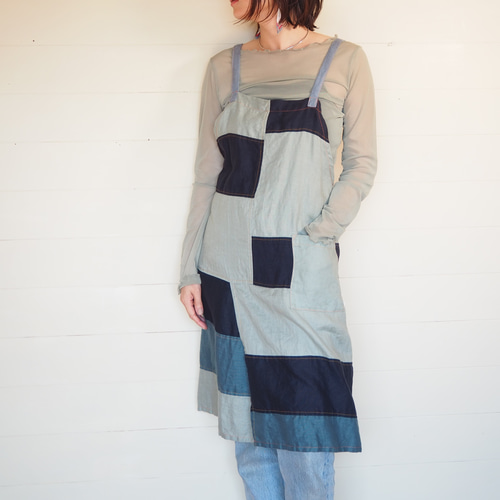 エプロン(エプロンスカート) ハンドメイド　絣(古布)パッチワーク　9/15 暮らしの手仕事 完成☺︎ 藍古布パッチワークファスナースカート