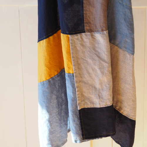 SALE□リネンツギハギエプロン□パッチワークデザイン／ナチュラル