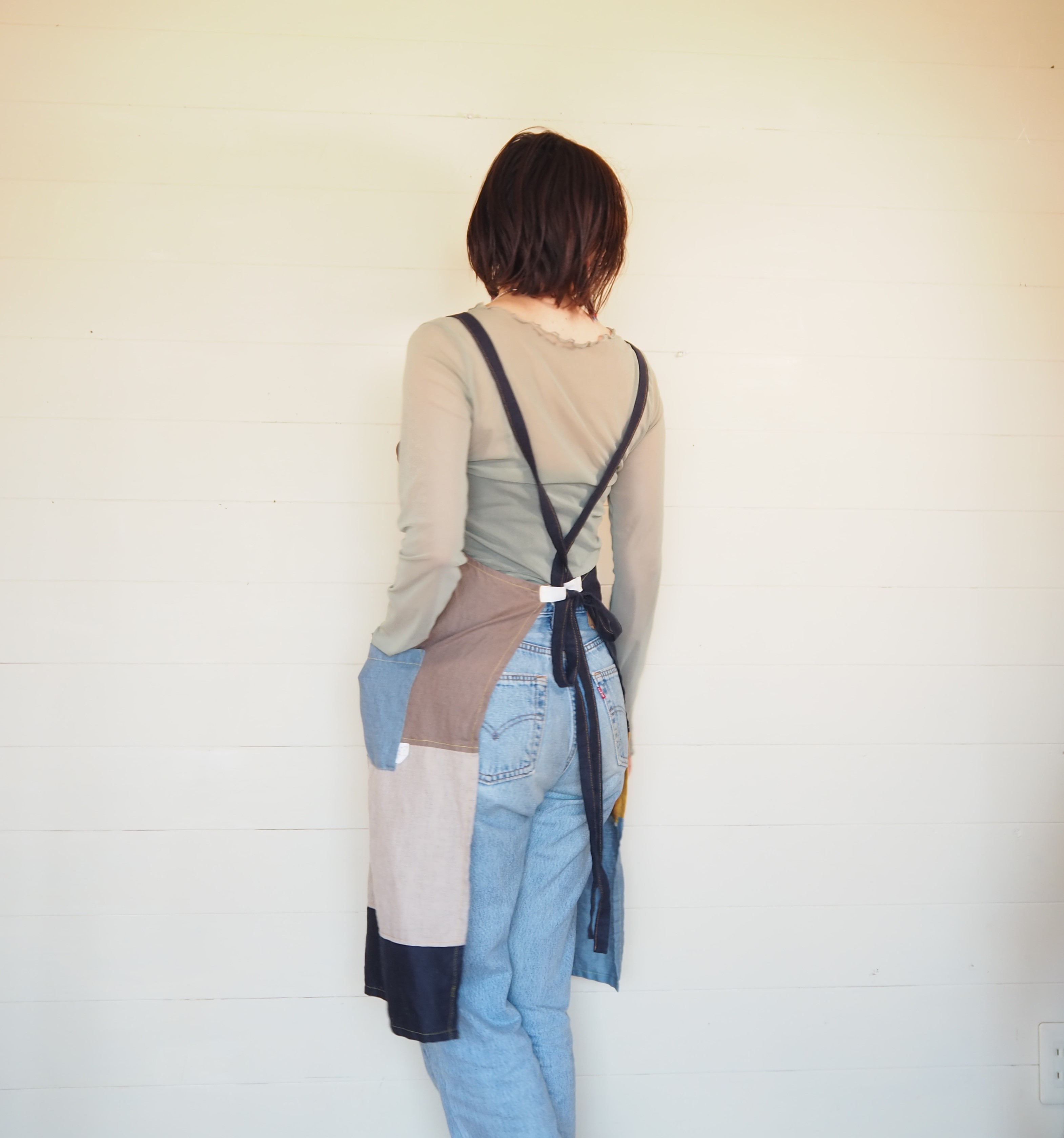 SALE■リネンツギハギエプロン■パッチワークデザイン／ナチュラルワークウェア／家事服・ガーデニングにも■