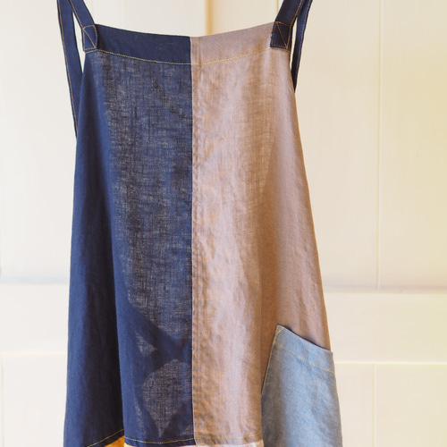 □リネンツギハギエプロン□パッチワークデザイン／ナチュラルワーク