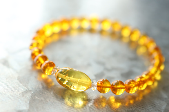 ☆スーパープレミアムブレス☆天然琥珀・ハニーカラーアンバー（バル