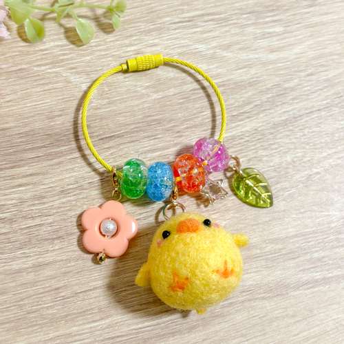 ♡色を楽しむ 羊毛フェルトのカラフルじゃらじゃらワイヤーリング