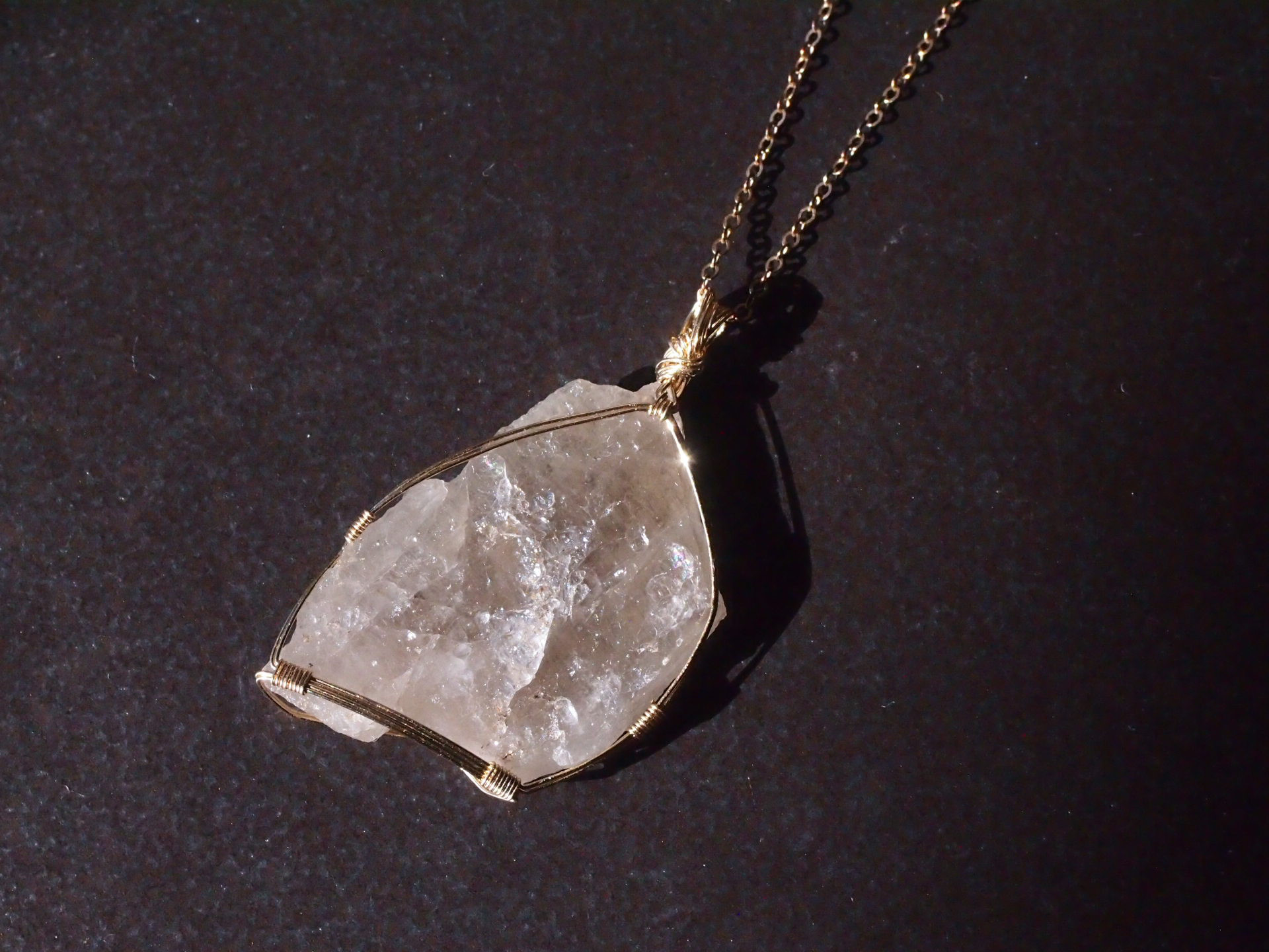 国産スモーキードゥルジークォーツの女神巻き®ペンダントトップ