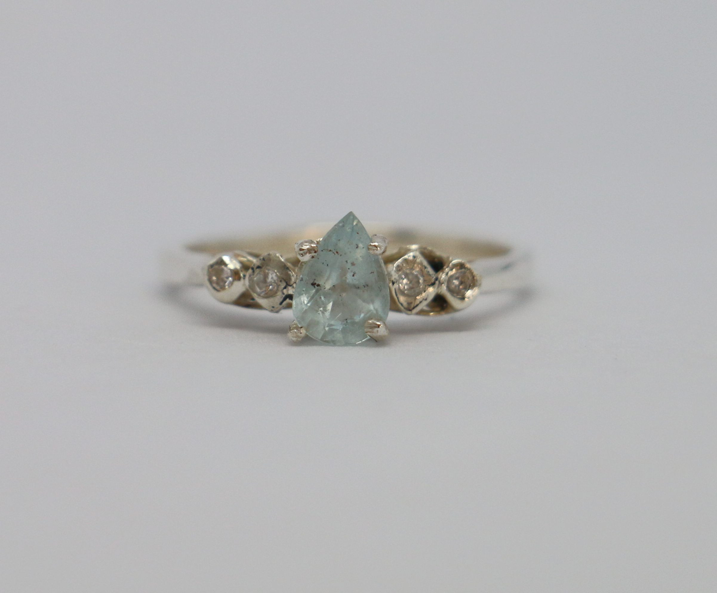 天然石　パライバトルマリン　キュービックジルコニア　リング