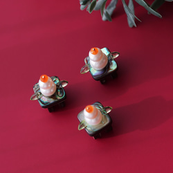 寶石鏡餅★珍珠、橄欖石、鮑魚、黑唇珍珠、紅玉髓 第10張的照片