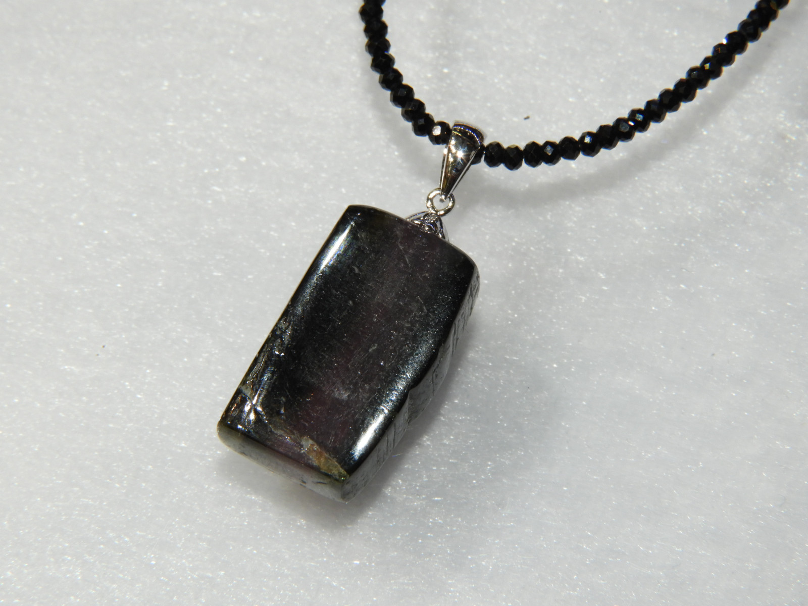 濃いめバイカラーのトルマリン！１０月の誕生石！トルマリンのペンダントトップ！　天然石　７