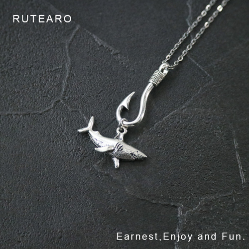 鮫も余裕で釣り上げる釣り針ネックレス ― 鮫 さめ サメ ペンダント