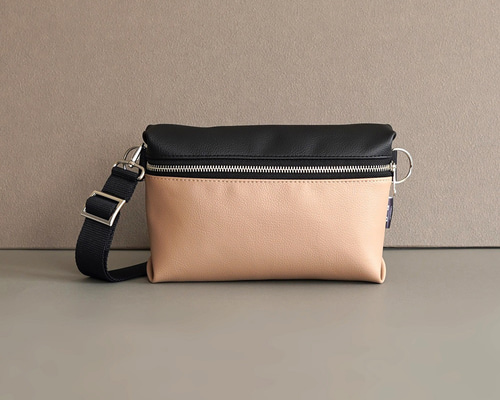 レペット♡ショルダーバッグ♡くすみピンク　美品 THREAD/スレッド ショルダーバッグ METALLIC SLOUCHY BAG SB