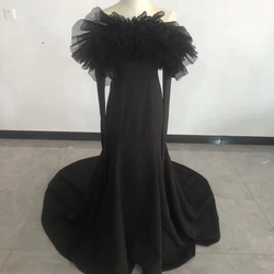 エレガント パーティードレス 黒 オフショルダー 胸元フリル 花嫁