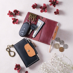 本革キーケース兼ミニ財布｜身軽にお出かけ｜鍵もお金もこれ一つ｜名入れ対応｜スマートキー｜レザー｜ブラック/ワイン 1枚目の画像