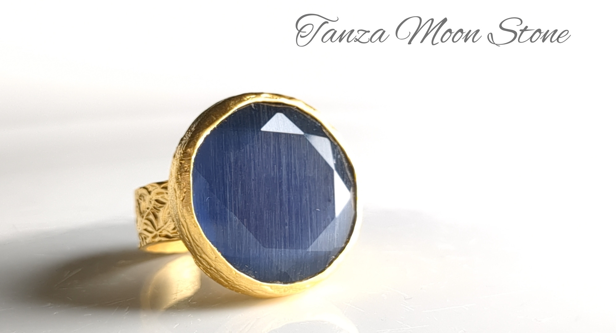最新作　一点物「タンザナイトムーンストーン」の世界でひとつの天然石リング