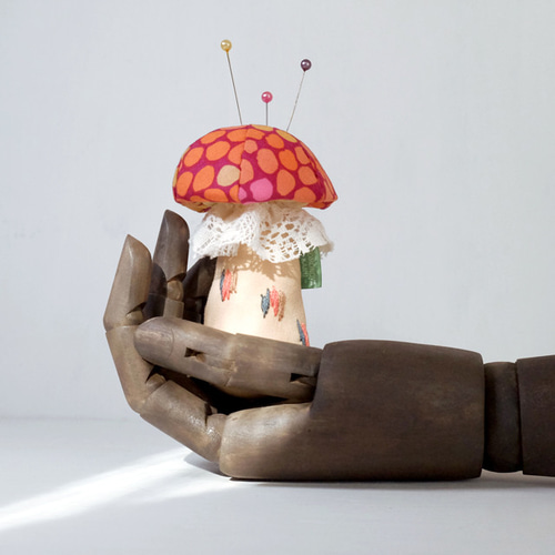 Fabric Kinoko 13 】（きのこの針山） その他雑貨 小物屋かぬ 通販