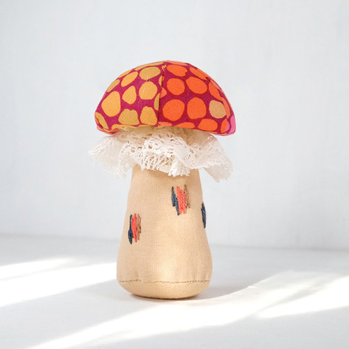 Fabric Kinoko 13 】（きのこの針山） その他雑貨 小物屋かぬ 通販
