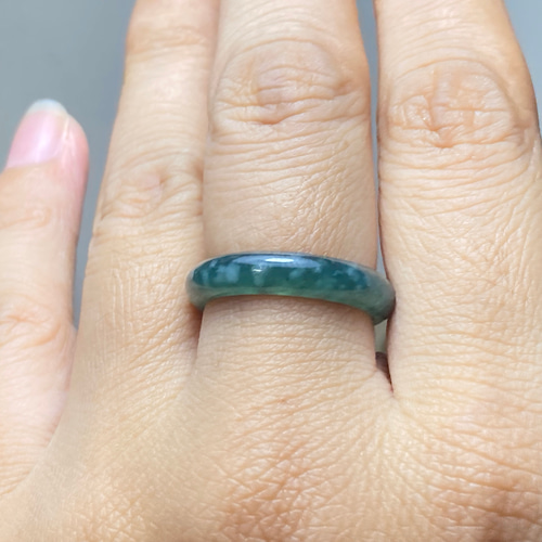 L9-187 氷種 氷灰藍 16.5号 天然グアテマラ産 A貨 本翡翠 くりぬき  