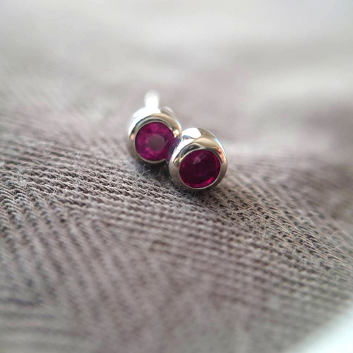 Pt900 ルビーピアス Pt900 ルビー ダイヤモンドピアス R 0.14ct D 0.06ct