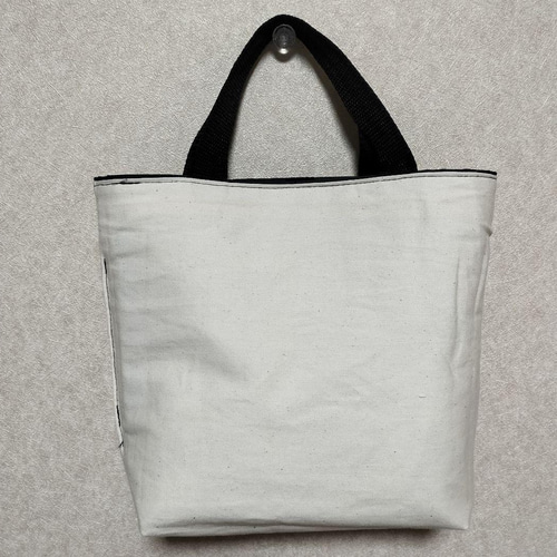 花柄（黒）トートバッグ トートバッグ kumi 通販 18502521｜Creema