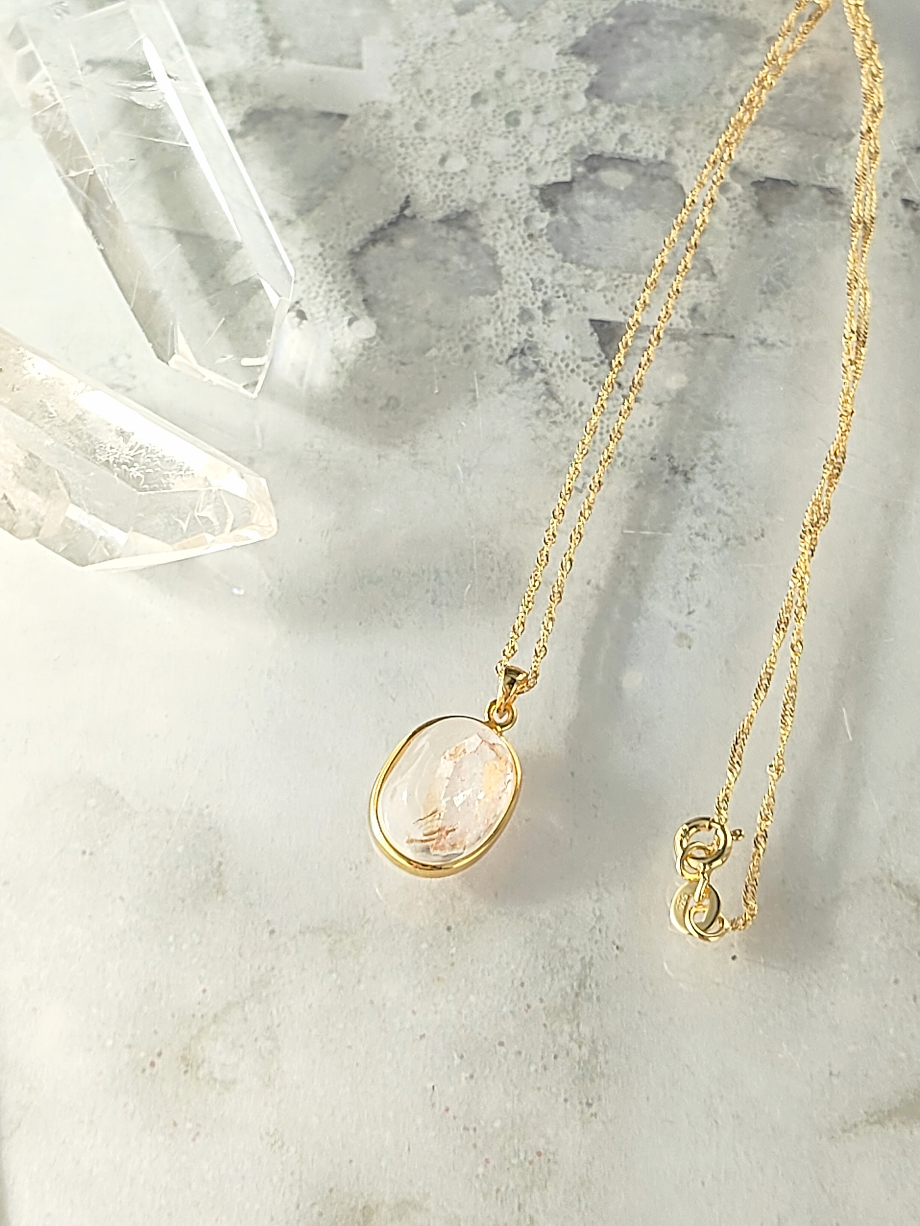 【silver925×18KGP】1点もの！クリスタル・イン・クリスタルのペンダント