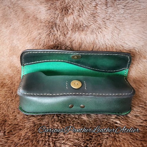ブラックオリーブの眼鏡ケース】緑 オリーブ 深緑 濃い緑 メメンズ