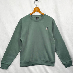 【選べる１１色展開】【秋冬の1枚】三毛猫のワンポイント刺繍 暖か裏起毛フリース生地 長袖スウェット/トレーナー 16枚目の画像