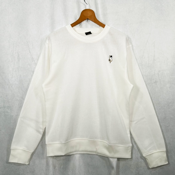 【選べる１１色展開】【秋冬の1枚】三毛猫のワンポイント刺繍 暖か裏起毛フリース生地 長袖スウェット/トレーナー 15枚目の画像