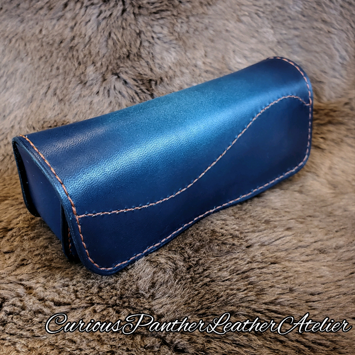 【ネイビーブルー 革のハードメガネケース】刻印無料　レディース　メンズ　革眼鏡ケース　革メガネケース　レザーメ