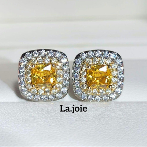 ラウンド型イエローダイヤモンドのピアス イエローダイヤモンド ピアス 0.9ct(Total) FANCY INTENSE