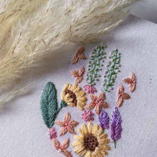 専用 なお様]刺繍 フェルト ストラップ オーダーメイド ハンドメイド