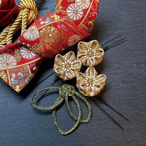 雅麗 ― 金襴結びの彩り（S053）｜金襴リボン×つまみ細工 髪飾り 成人式