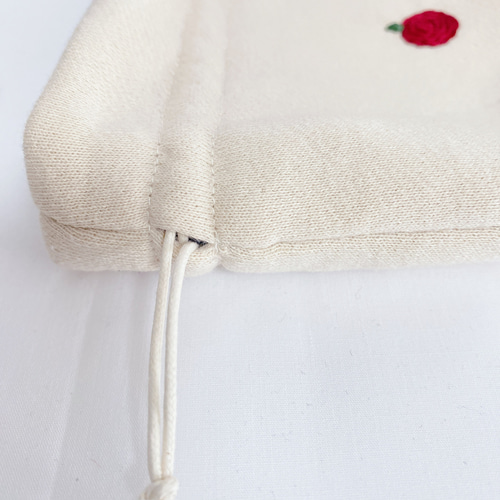 ヌビ生地♡刺繍巾着バック/生成り×合皮 りんご狩り ヌビ生地♡刺繍巾着バック/生成り×合皮 りんご狩り ヌビ