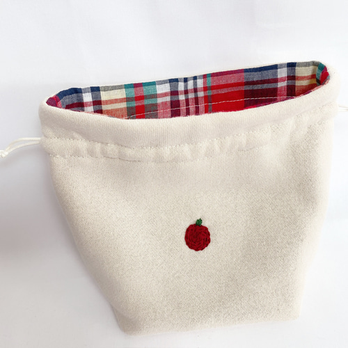 りんご刺繍 巾着 ポーチ ＊ コップ袋 スウェット生地 ポーチ bloomin