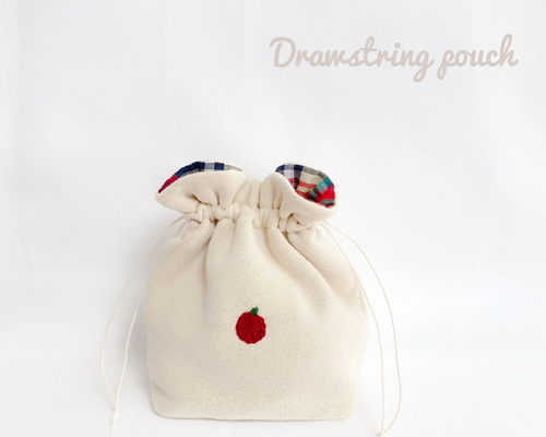 ヌビ生地♡刺繍巾着バック/生成り×合皮 りんご狩り ヌビ生地♡刺繍巾着