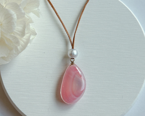 桜貝　ペンダントネックレス 桜貝 ペンダントネックレス 桜貝アクセサリーは鎌倉のお土産新定番