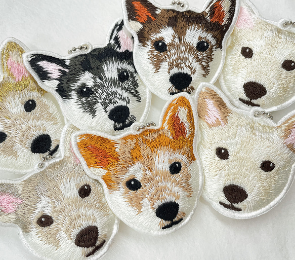 【SALE 20％OFF】送料無料　柴犬 リアル刺繍 チャーム キーホルダー 犬 しばいぬ スマホ 動物  ペット シバ 4枚目の画像