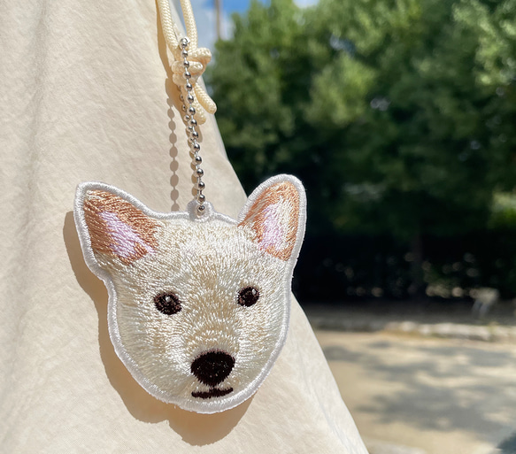 【SALE 20％OFF】送料無料　柴犬 リアル刺繍 チャーム キーホルダー 犬 しばいぬ スマホ 動物  ペット シバ 2枚目の画像